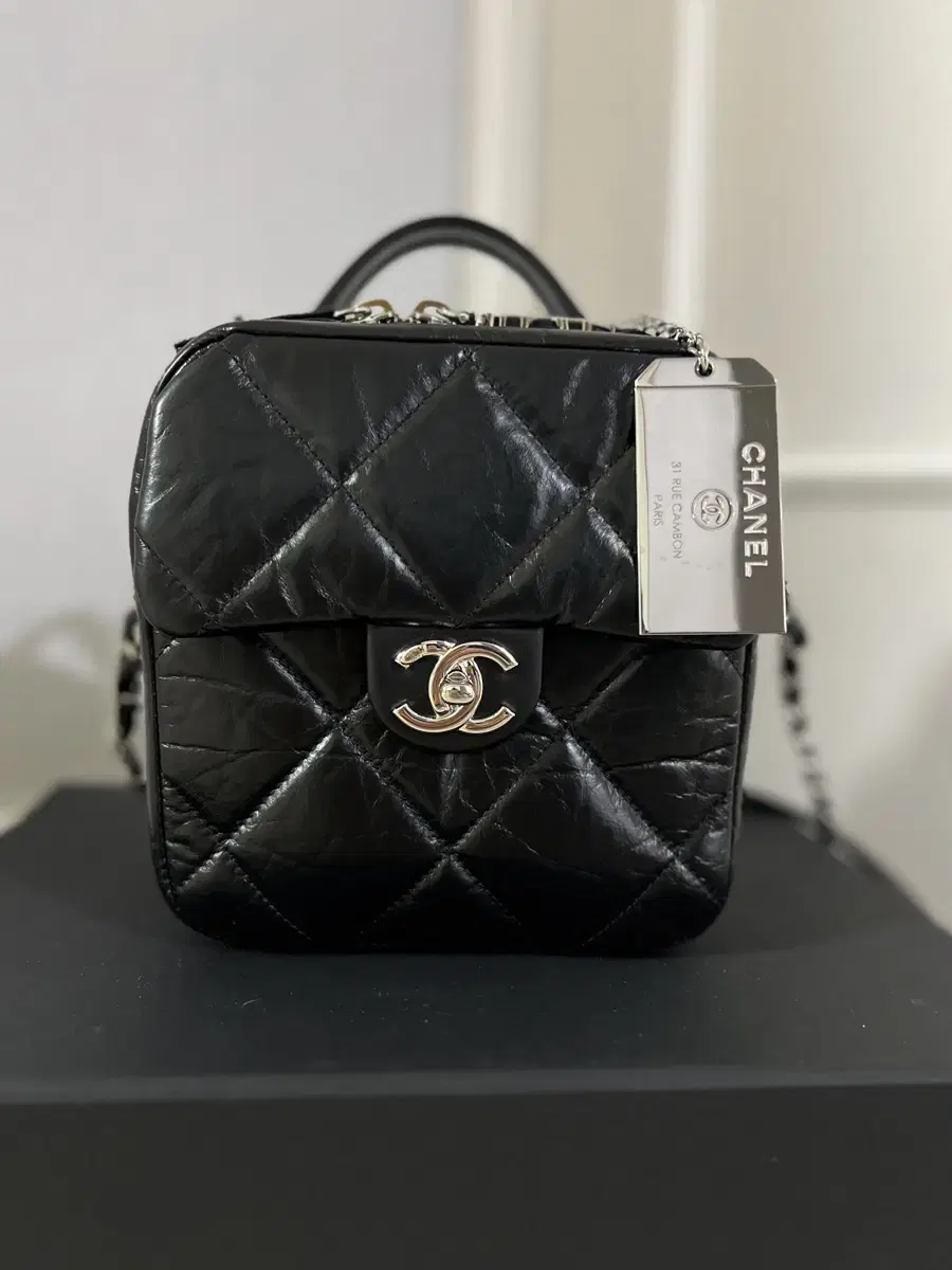 CHANEL（ビジュー ・ ニット/セーター）のフリマアイテム一覧